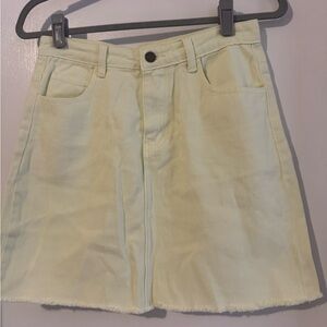 Sadie & Sage Light Yellow Mini Skirt